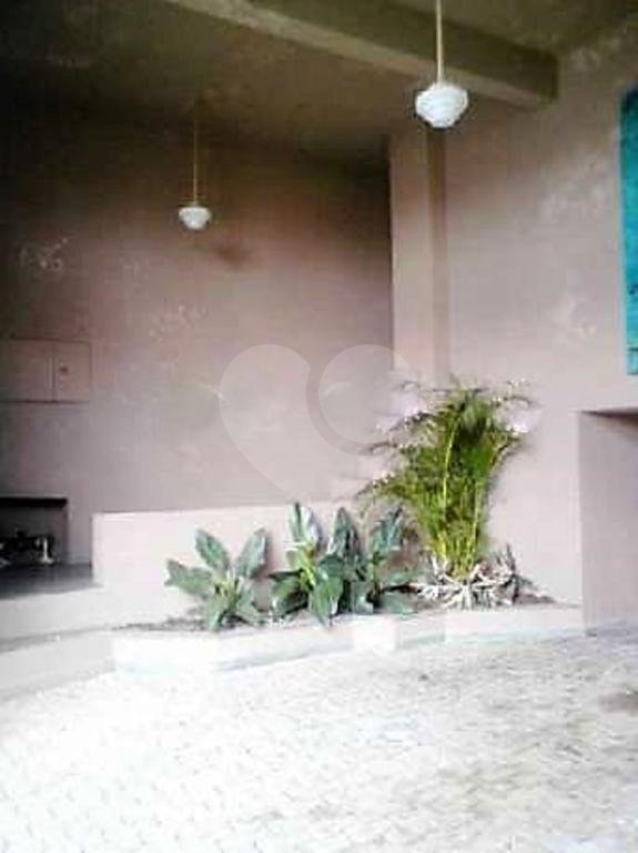Casa à venda com 3 quartos, sendo 1 suíte, em Jardim São Bento, São Paulo, SP