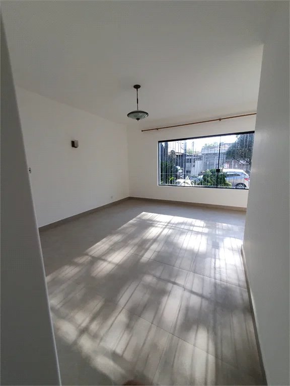 Casa Térrea à venda com 4 quartos em Cidade Monções, São Paulo, SP