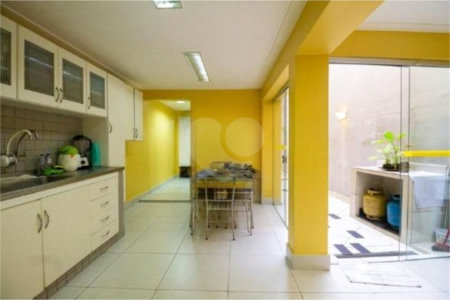 Casa à venda com 2 quartos, sendo 1 suíte, em Vila Monumento, São Paulo, SP