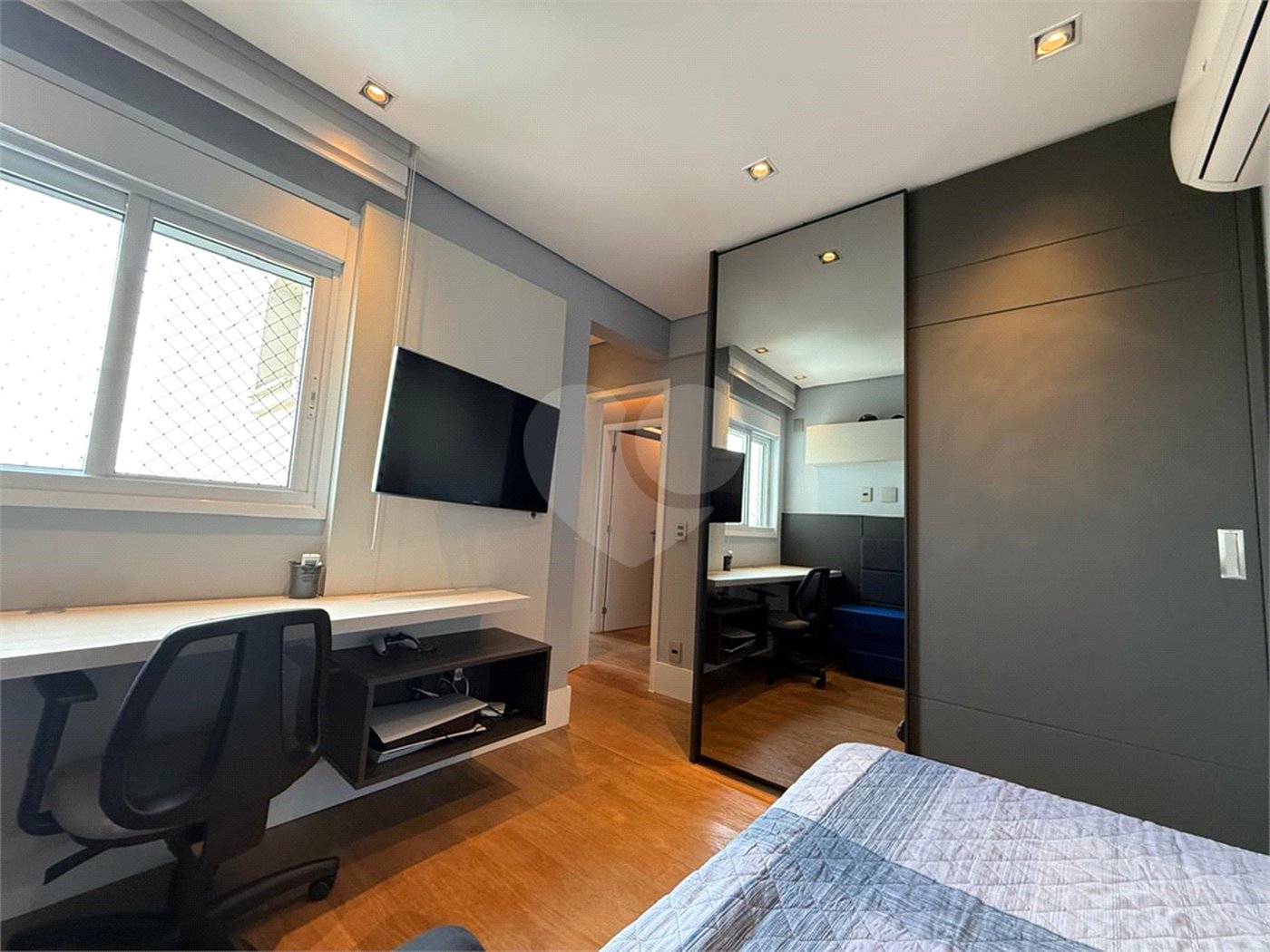 Apartamento à venda com 3 suítes em Santa Teresinha, São Paulo, SP