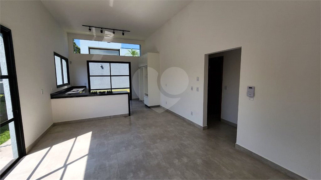 Casa para alugar com 3 quartos, sendo 1 suíte, no condomínio Chácaras Brasil, Atibaia - SP