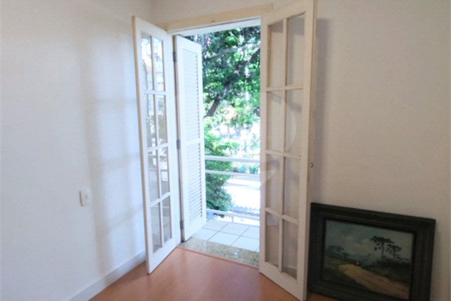 Sobrado à venda com 3 quartos, sendo 1 suíte,  em Jardim São Paulo(zona Norte), São Paulo, SP