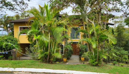 Casa à venda com 5 suítes no condomínio Suíça da Cantareira, Mairiporã - SP