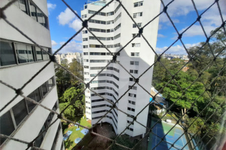 Apartamento para alugar com 3 quartos, sendo 1 suíte, em Jardim Olympia, São Paulo, SP
