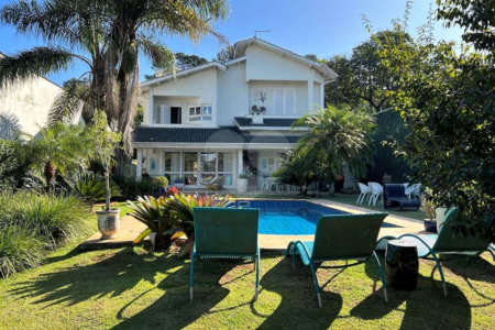 Casa à venda com 4 suítes em Vila Santo Antônio, Cotia, SP