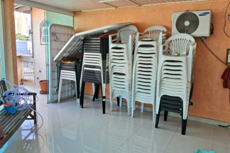Casa à venda com 4 quartos, sendo 2 suítes, em Vila Indiana, São Paulo, SP