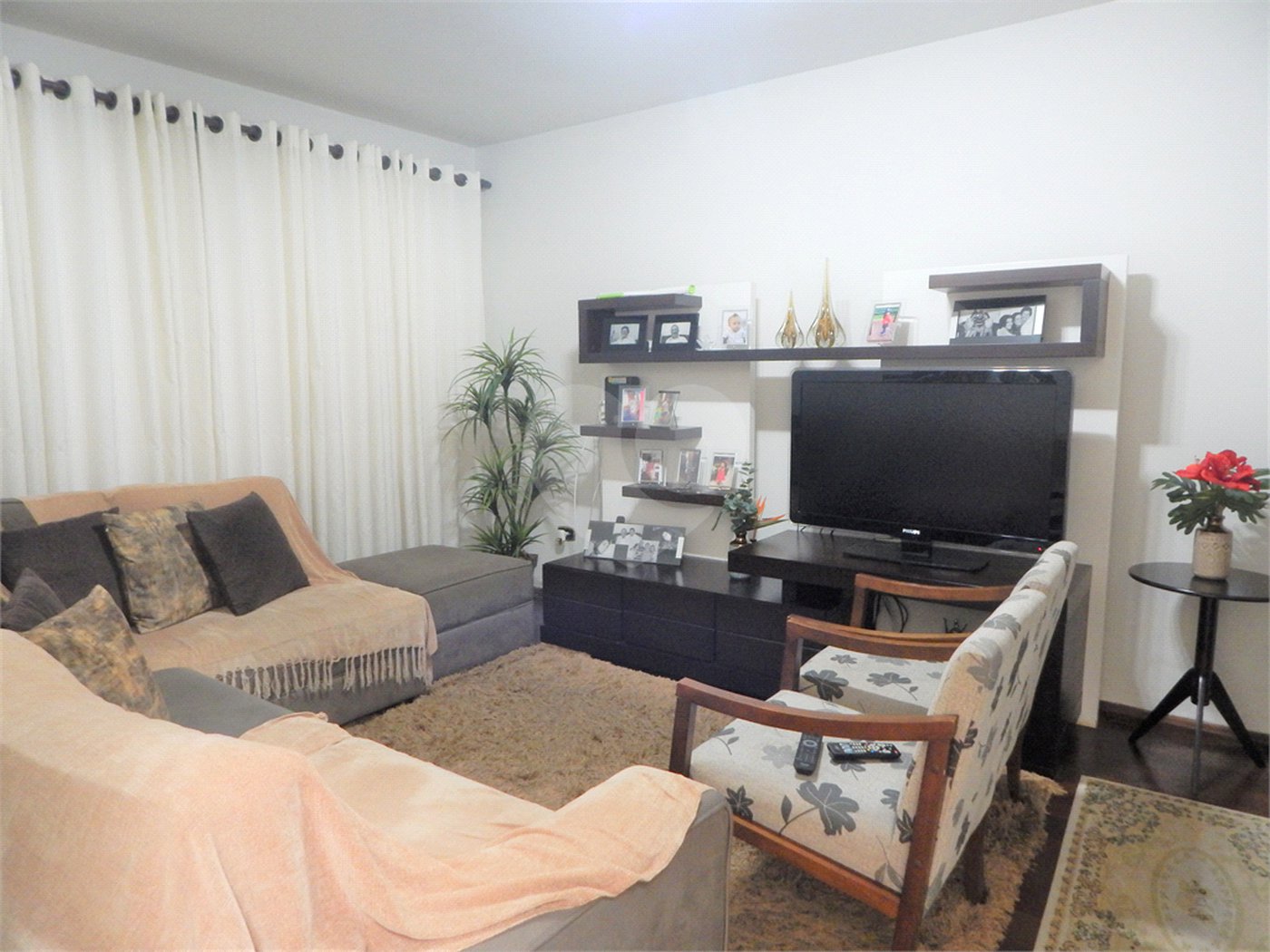 Sobrado à venda com 4 quartos, sendo 1 suíte, em Chácara Santo Antônio (zona Sul), São Paulo, SP