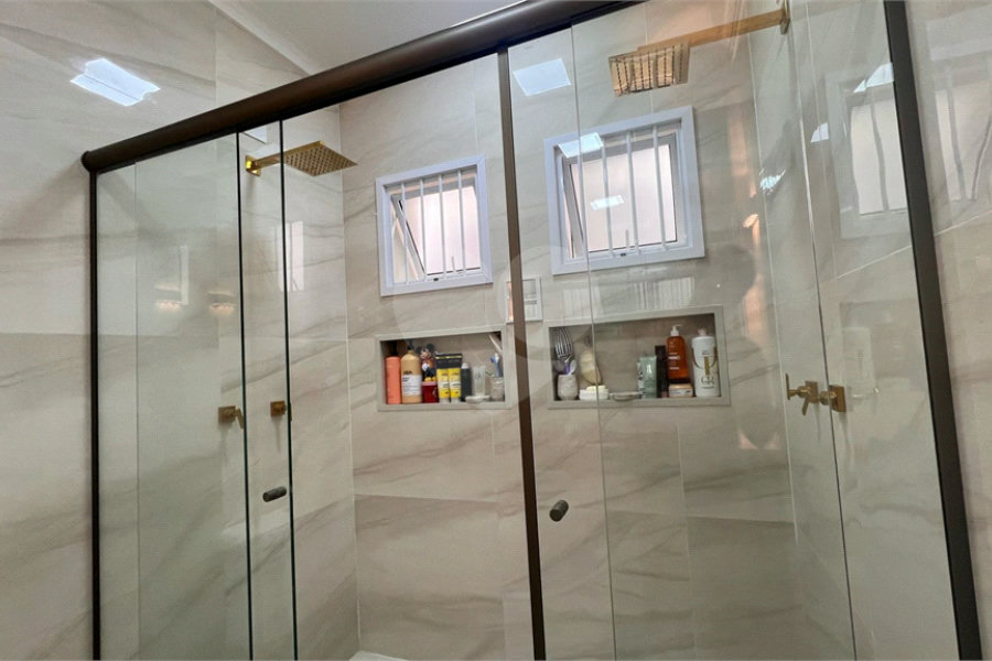 Sobrado à venda com 3 quartos, sendo 1 suíte, em Tremembé, São Paulo, SP