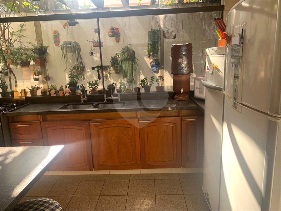 Casa à venda com 3 quartos, sendo 2 suítes,  no condomínio Village Davignon, Sorocaba - SP