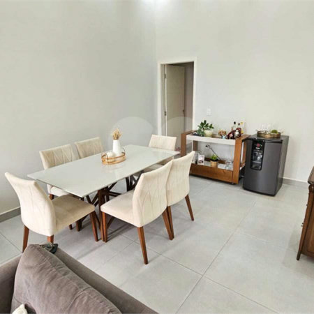 Casa à venda com 3 suítes no condomínio Mantova, Indaiatuba - SP