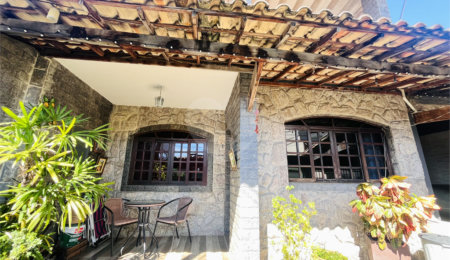 Casa à venda com 4 quartos, sendo 1 suíte,  em Campo Grande, Rio de Janeiro, RJ
