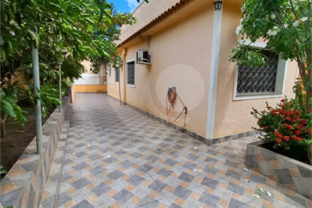 Casa Térrea à venda com 4 quartos, sendo 1 suíte, em Campo Grande, Rio de Janeiro, RJ