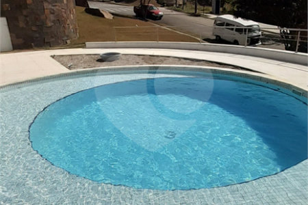 Casa à venda com 5 suítes em Tanque, Atibaia, SP