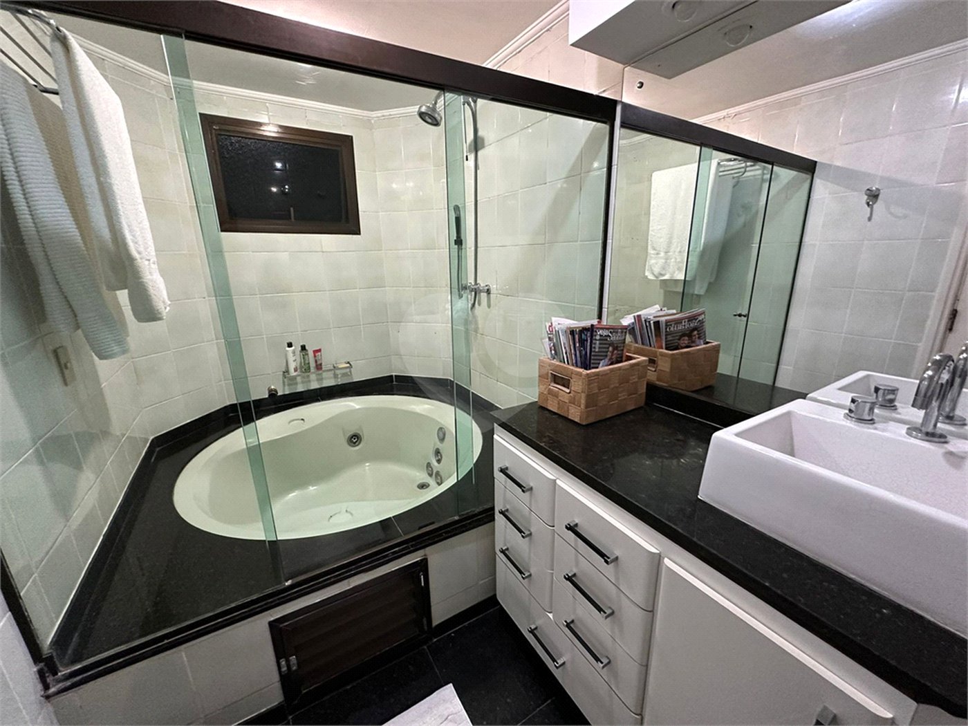 Apartamento à venda com 3 suítes em Vila Olímpia, São Paulo, SP