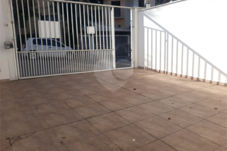 Sobrado para alugar com 3 quartos, sendo 1 suíte, em Esplanada Mendes Moraes, São Roque, SP