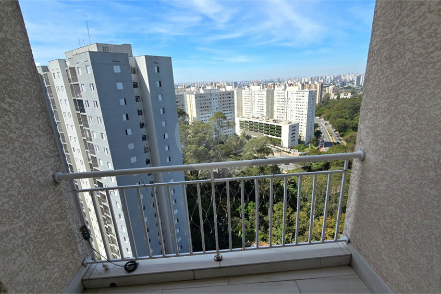 Apartamento à venda com 3 quartos, sendo 1 suíte, em Jardim Íris, São Paulo, SP