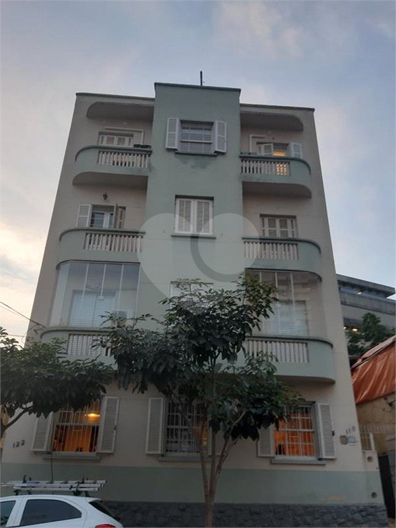 Apartamento à venda com 2 quartos em Cerqueira César, São Paulo, SP