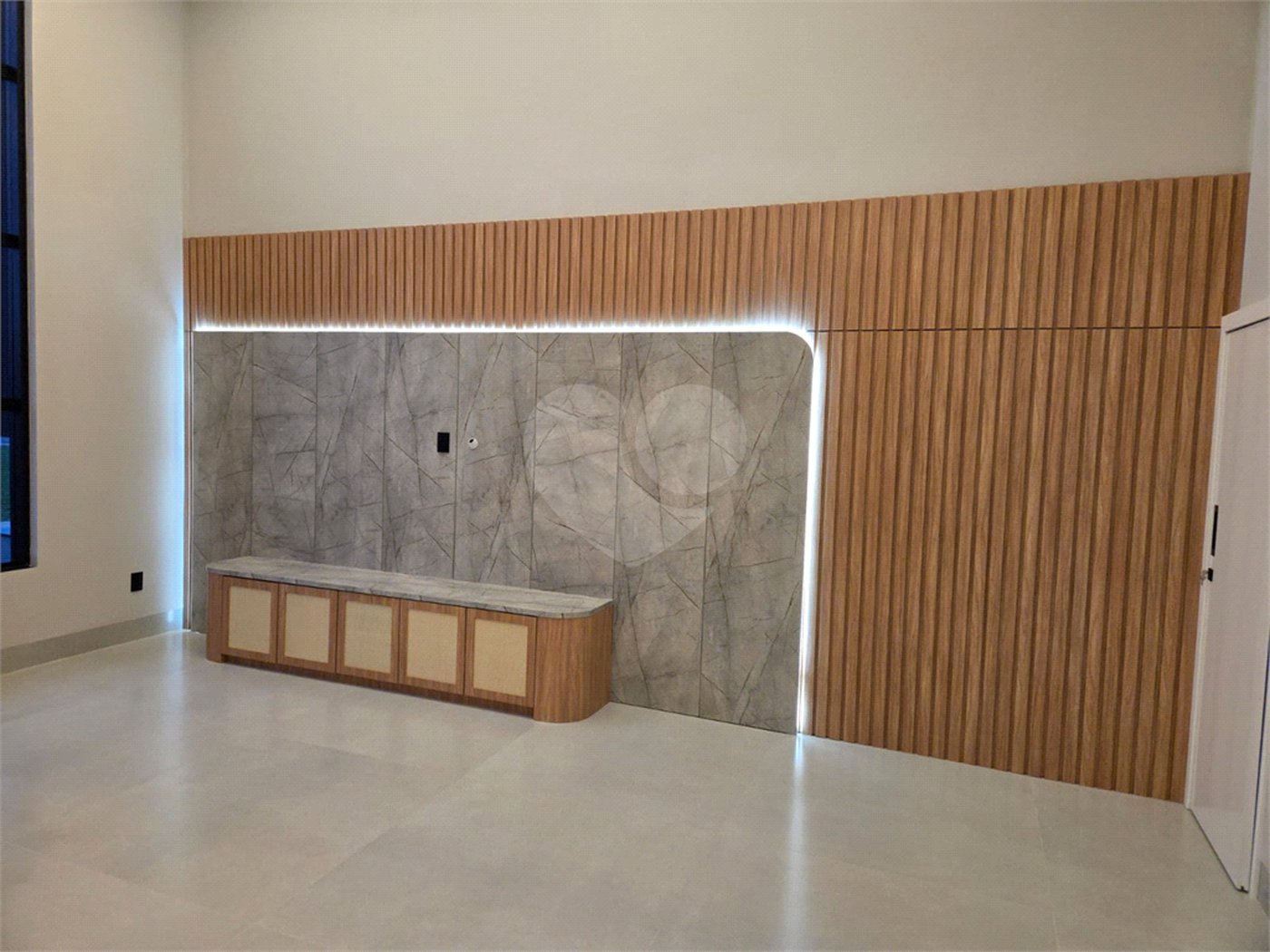 Casa à venda com 3 suítes no condomínio Jardim Residencial Dona Maria Candida, Indaiatuba - SP