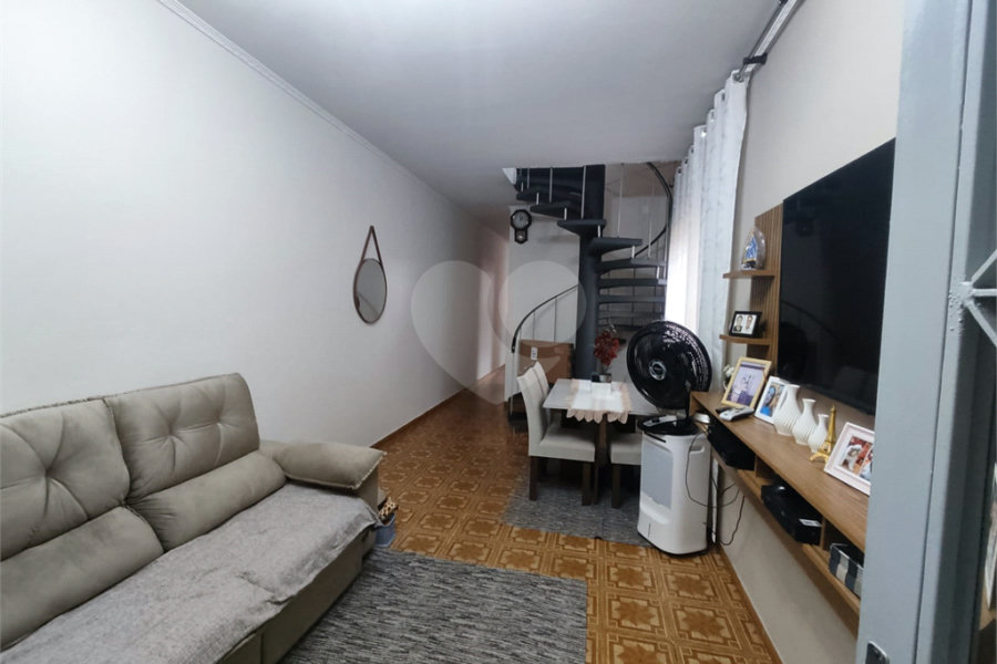 Sobrado à venda com 3 quartos, sendo 1 suíte, em Tremembé, São Paulo, SP