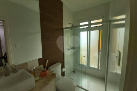 Casa à venda com 4 suítes no condomínio Aldeia da Serrinha, Sorocaba - SP