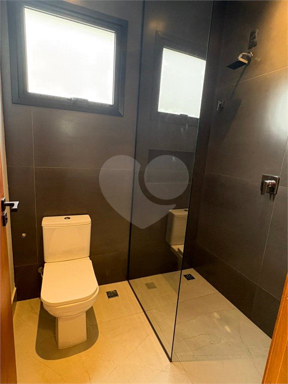 Casa à venda com 4 suítes no condomínio Portal dos Bandeirantes, Salto - SP