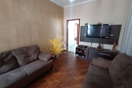 Casa à venda com 3 quartos em Vila Reis, Itapetininga, SP