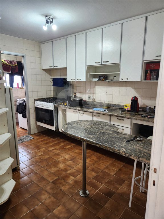 Apartamento à venda com 3 quartos, sendo 1 suíte,  em Jardim Simus, Sorocaba, SP