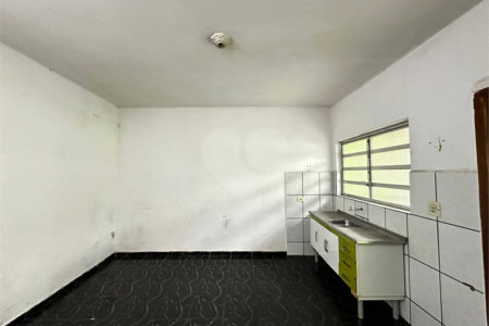 Casa à venda com 1 quarto em Jardim Suzanópolis, Suzano, SP