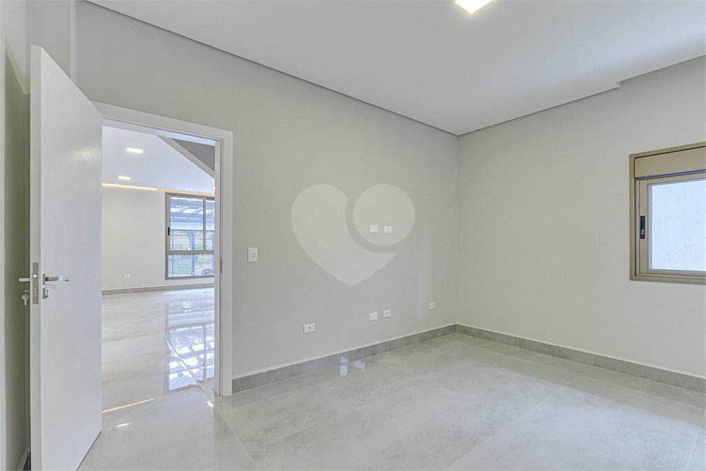 Casa à venda com 4 suítes no condomínio Carmen, São Paulo - SP