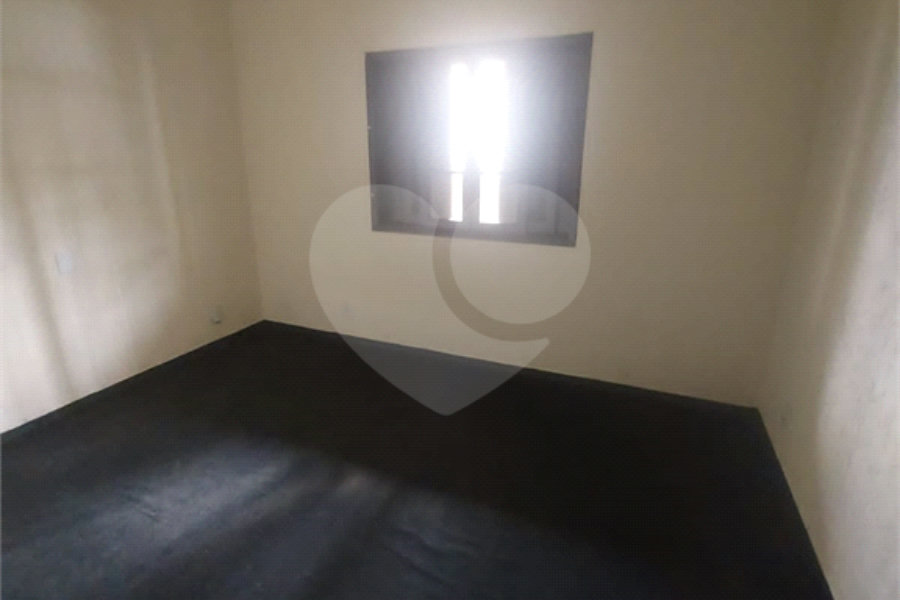 Casa Térrea à venda com 3 quartos, sendo 1 suíte,  em Horto, São Paulo, SP