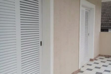Casa à venda com 4 quartos, sendo 3 suítes,  em Jardim Leonor, São Paulo, SP