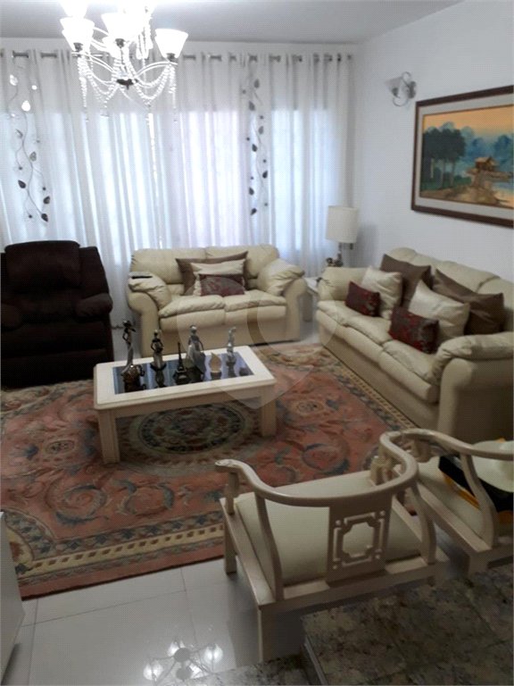 Casa à venda com 3 quartos, sendo 2 suítes, em Parada Inglesa, São Paulo, SP