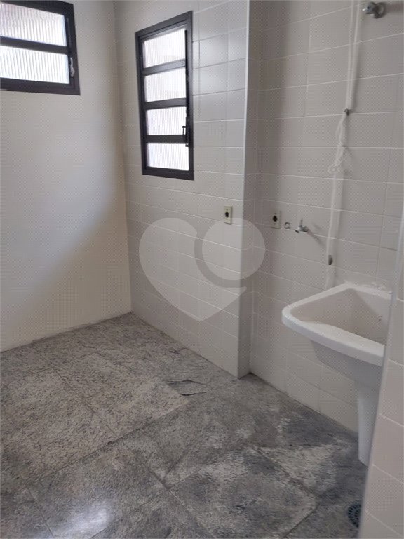 Casa à venda com 4 suítes no condomínio Estância Marambaia, Vinhedo - SP