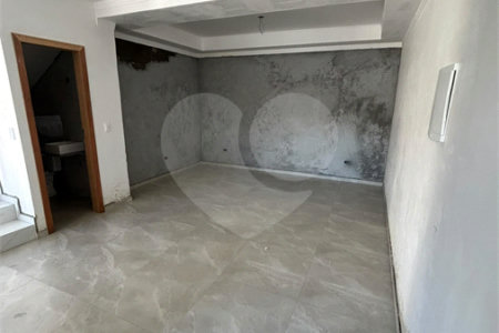 Casa à venda com 3 quartos, sendo 1 suíte, em Parque Interlagos, São José dos Campos, SP