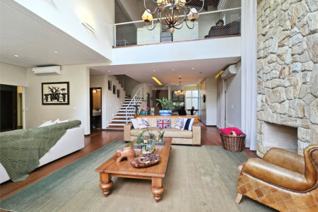 Casa à venda com 4 suítes no condomínio Ville Courchevel, São Paulo - SP