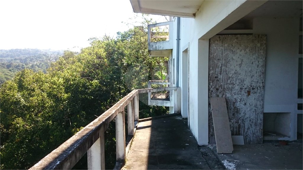 Casa à venda com 5 suítes no condomínio Alpes da Cantareira, Mairiporã - SP