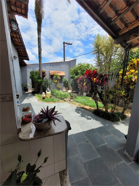 Casa Térrea à venda com 4 quartos, sendo 1 suíte,  em Vila Nova Socorro, Mogi das Cruzes, SP