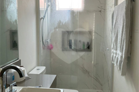 Sobrado à venda com 5 quartos, sendo 2 suítes, em Vila Cordeiro, São Paulo, SP