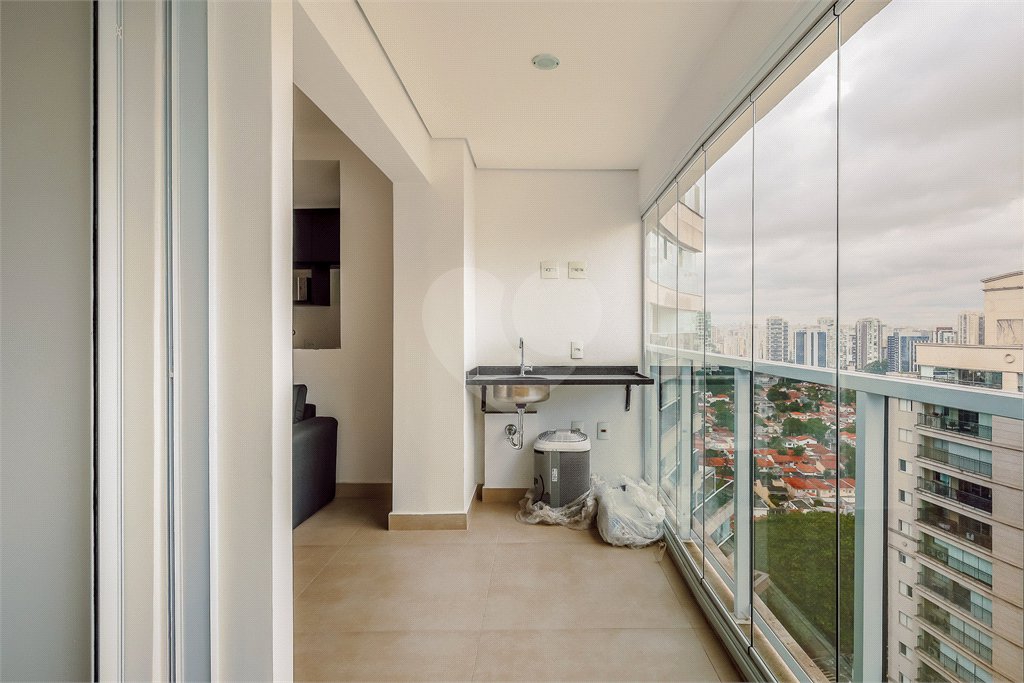 Apartamento à venda ou para alugar com 1 quarto em Vila Gertrudes, São Paulo, SP