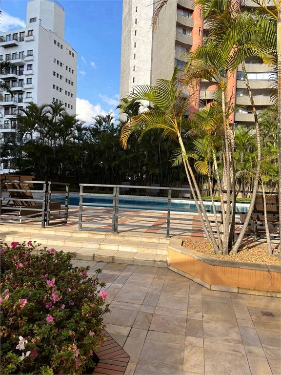 Apartamento à venda com 4 quartos, sendo 2 suítes,  em Jardim Ampliação, São Paulo, SP