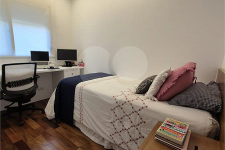 Apartamento à venda com 3 suítes em Santa Teresinha, São Paulo, SP