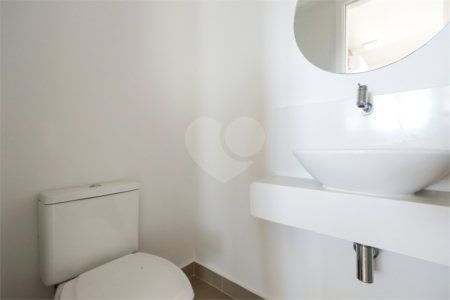 Apartamento à venda com 3 suítes em Vila Anastácio, São Paulo, SP