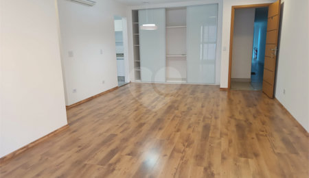 Apartamento à venda com 3 quartos, sendo 1 suíte,  no Centro, São Roque, SP