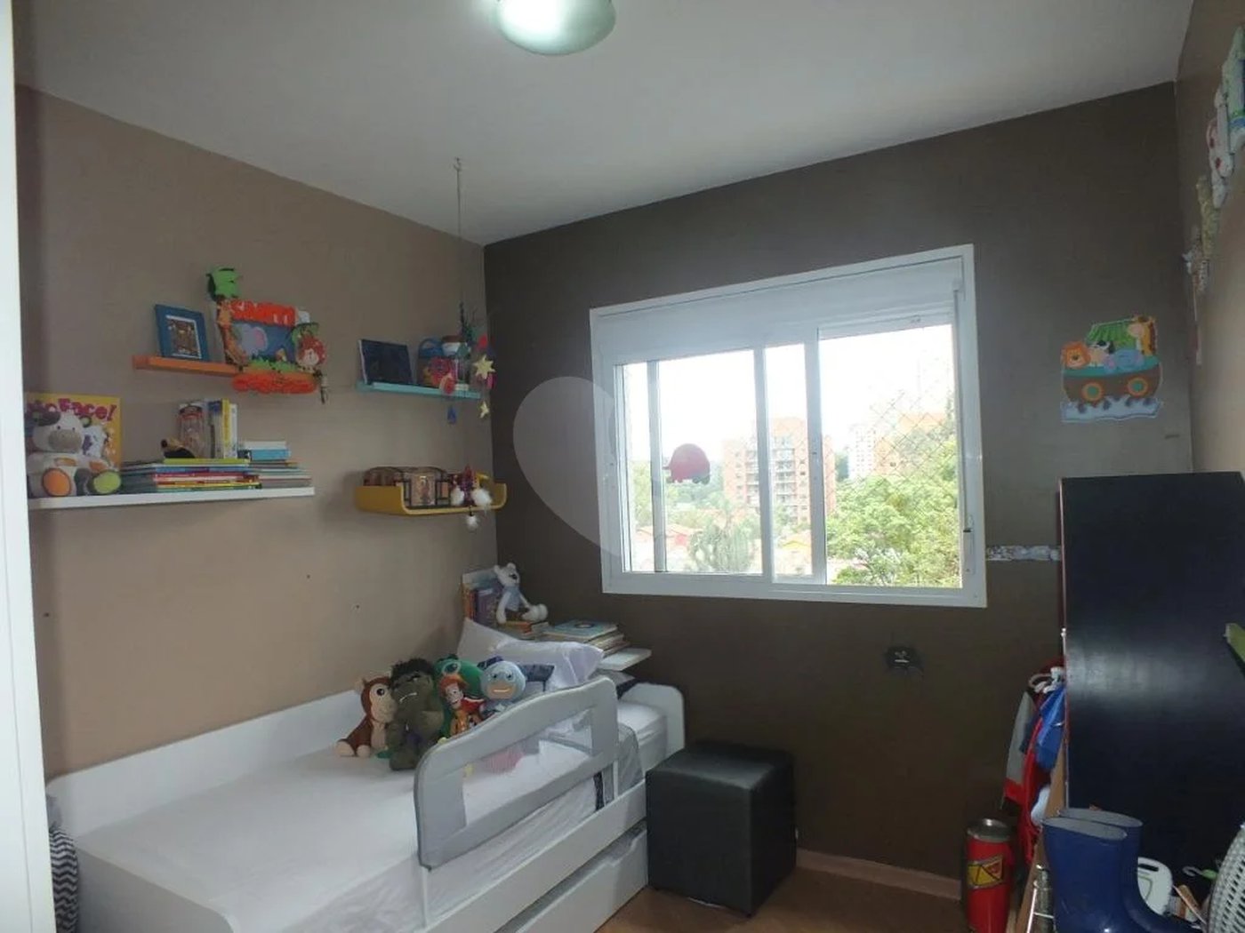 Apartamento com 03 suítes no Alto Da Boa Vista.