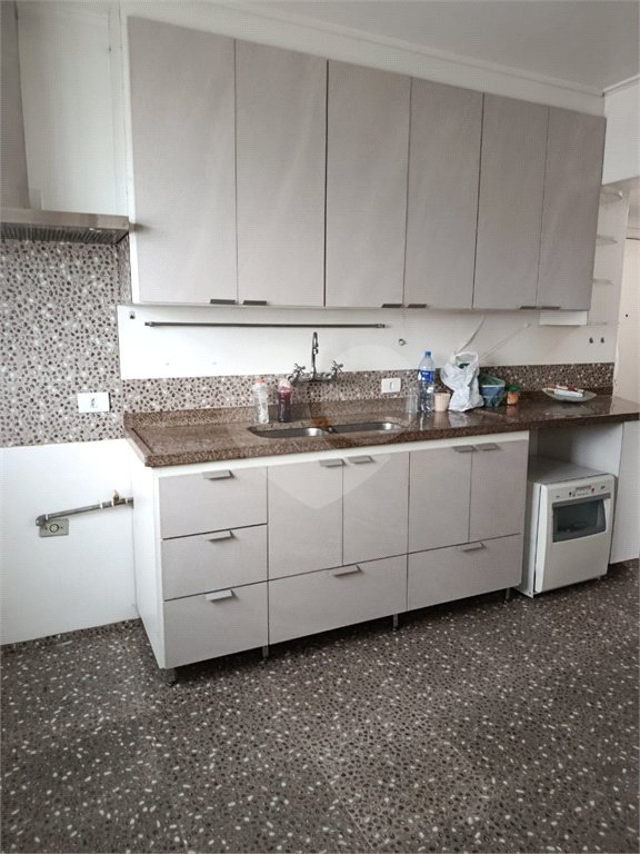 APARTAMENTO NO CAMPO BELO 137M² 3 DORMITÓRIOS