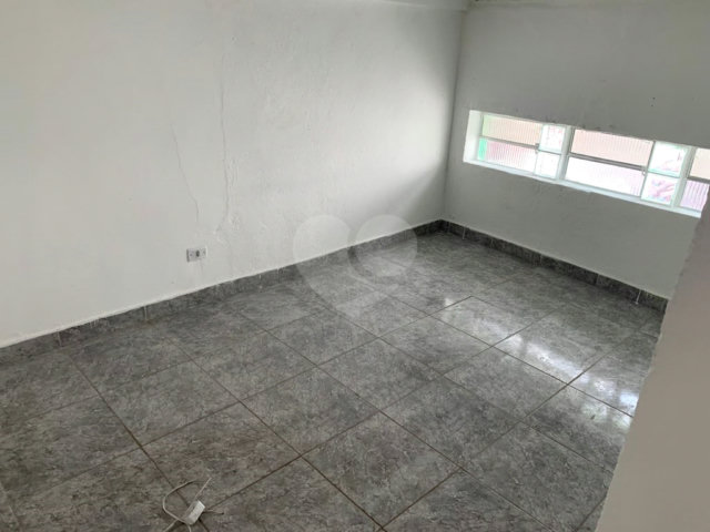 Prédio à venda com 6 quartos em Santana, São Paulo, SP