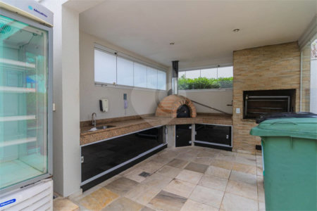 Apartamento à venda com 2 quartos, sendo 1 suíte, em Alto da Boa Vista, São Paulo, SP