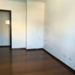 Sobrado à venda com 3 quartos, sendo 2 suítes, em Jardim Ivana, São Paulo, SP