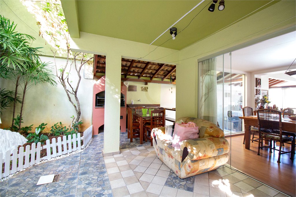 Casa à venda com 4 suítes no condomínio Francesco Rana, São Roque - SP