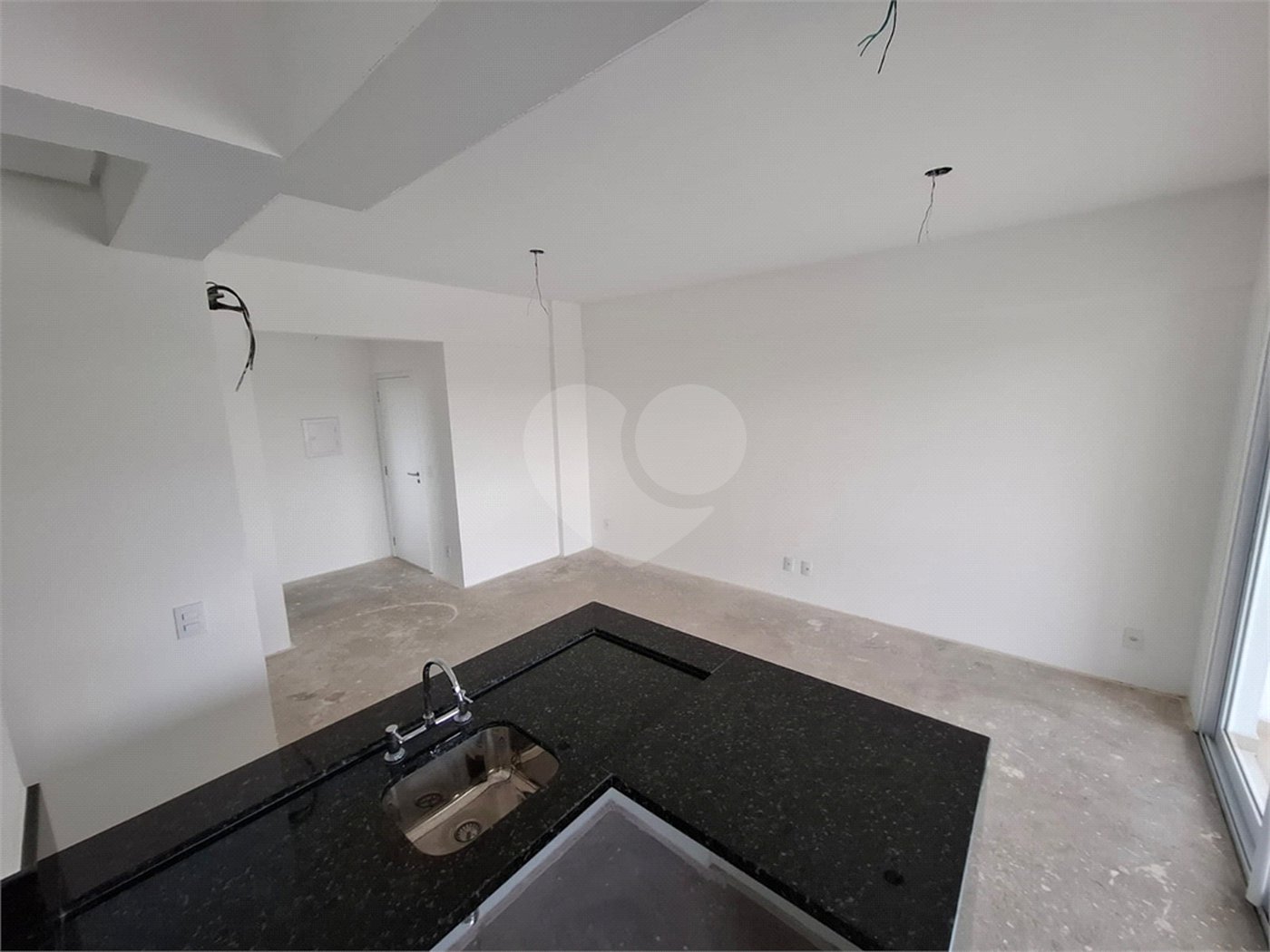 Apartamento à venda com 2 suítes em Vila Homero, Indaiatuba, SP